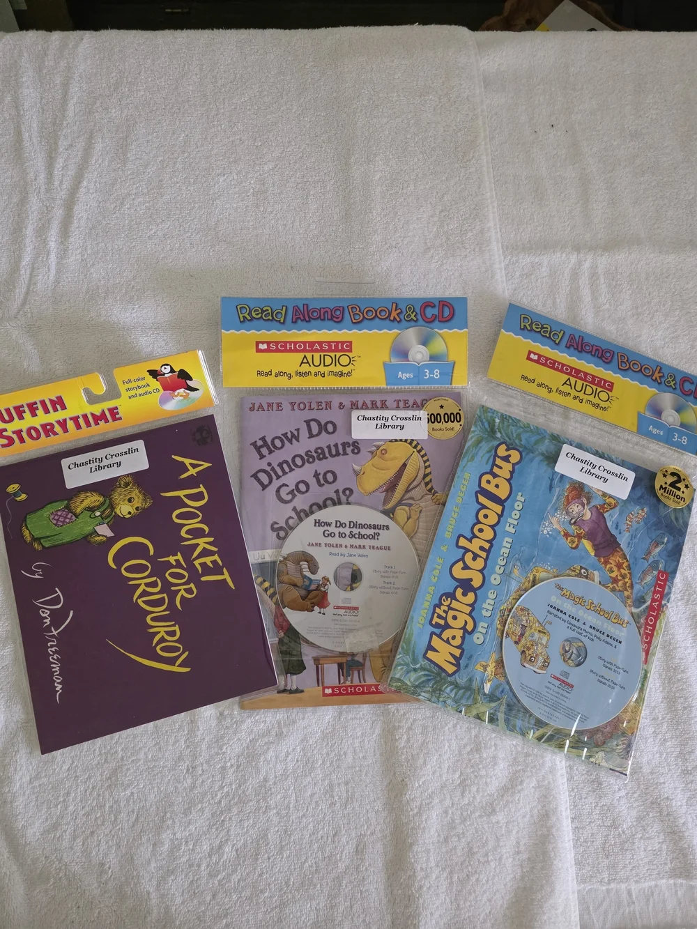 Lot Of 3 Vintage Storybooks Scholastic The Magic School Bus on the Ocean Floor